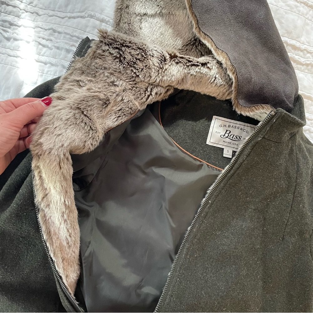 Green Bass wool coat, fur lining